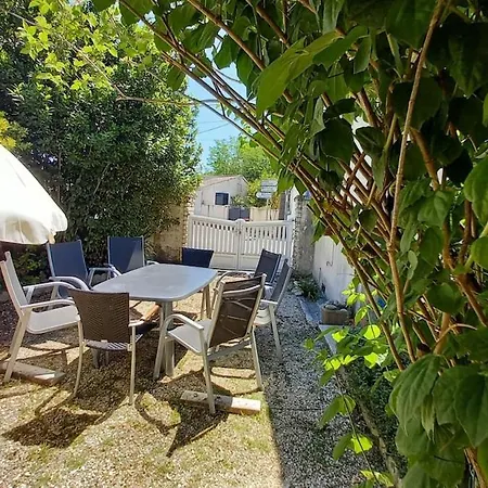 Grande Maison Familiale à Boyard